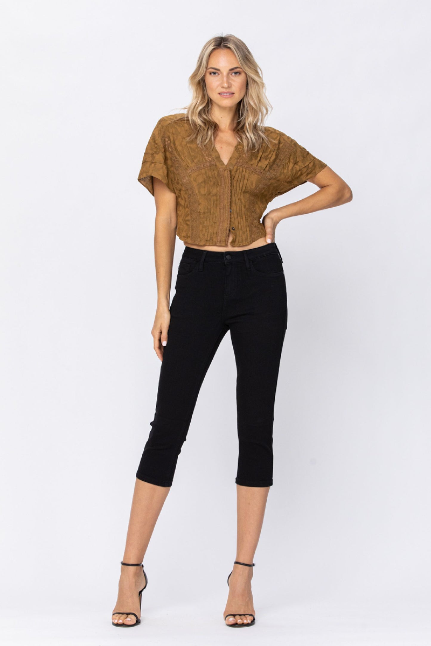 Judy Blue Jean Black Skinny Capri