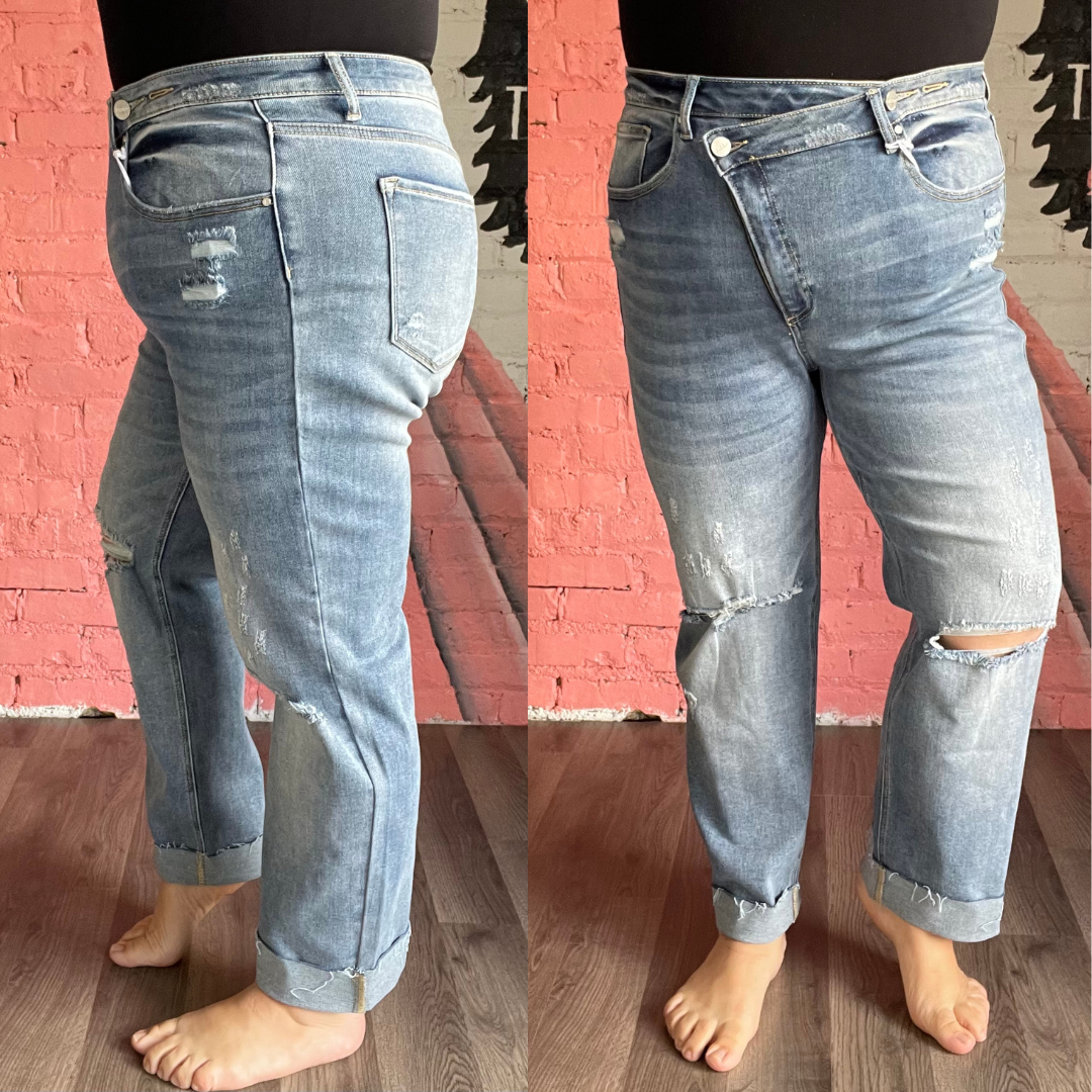 Risen Boyfriend Crossover Jeans