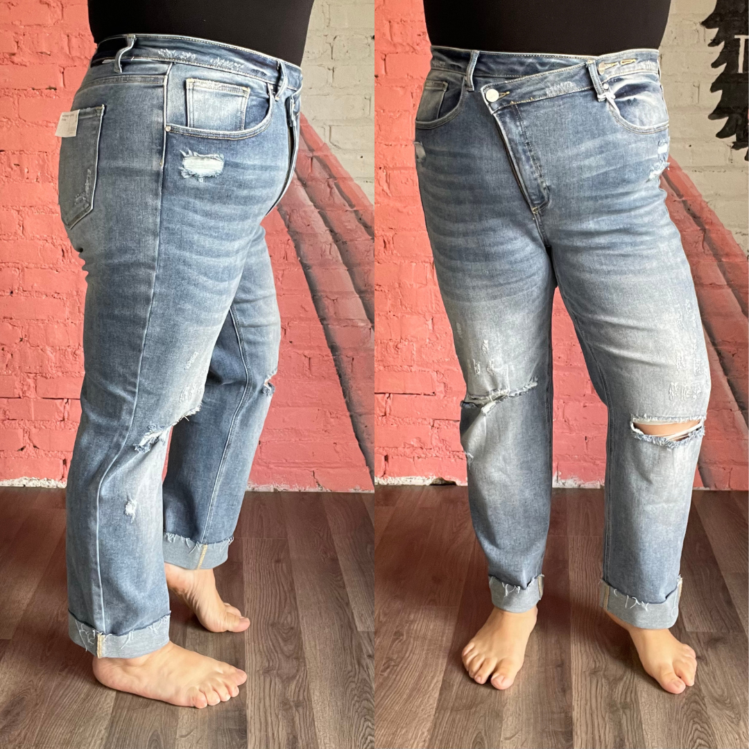 Risen Boyfriend Crossover Jeans